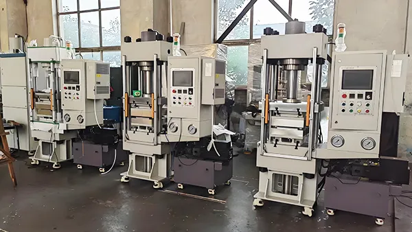 Rubber Vulcanizing Press